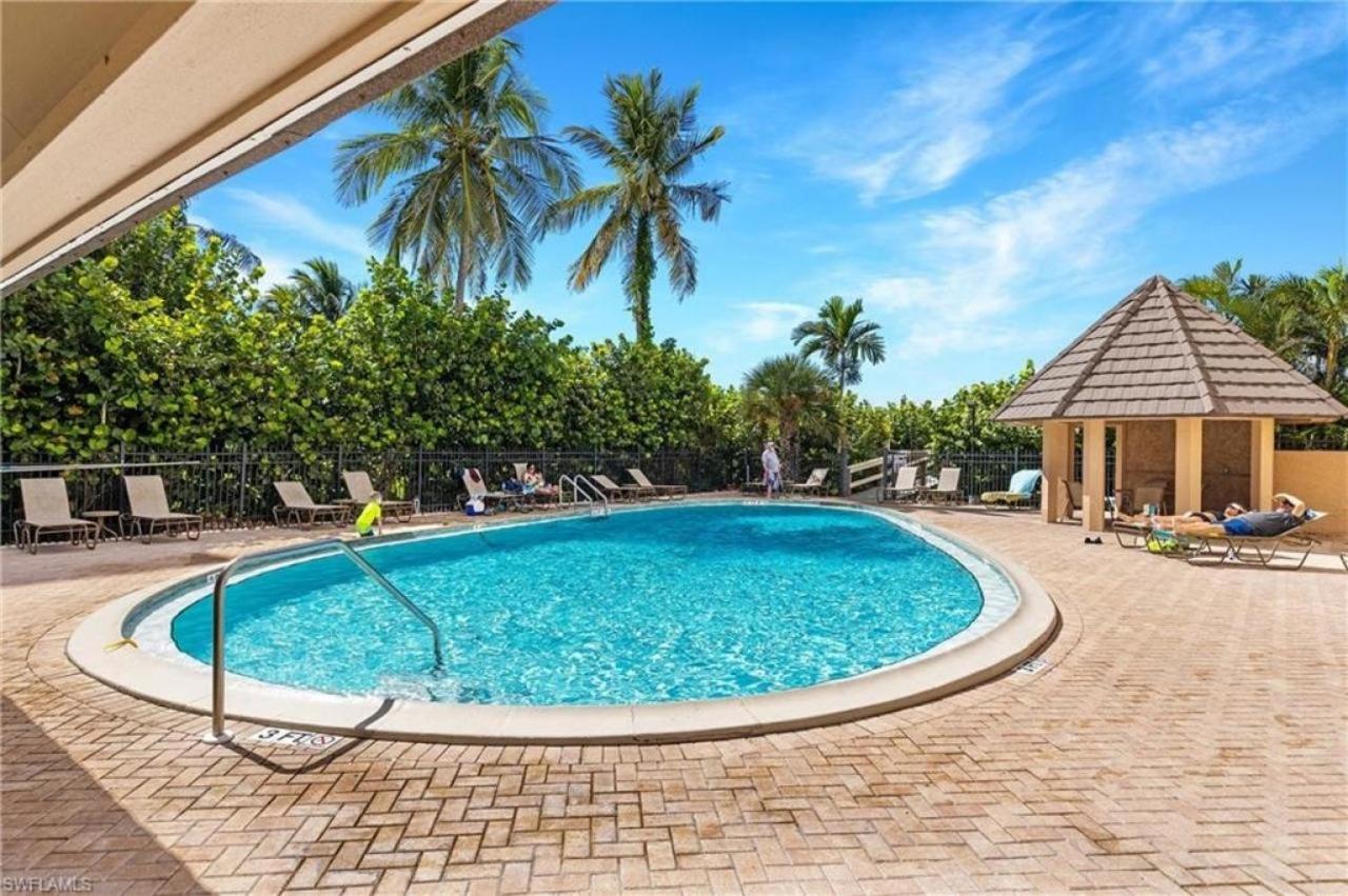 The Sea-Winds Condo I Renovated Beachfront 2 Bed 2 Bath Condo Марко-Айленд Екстер'єр фото